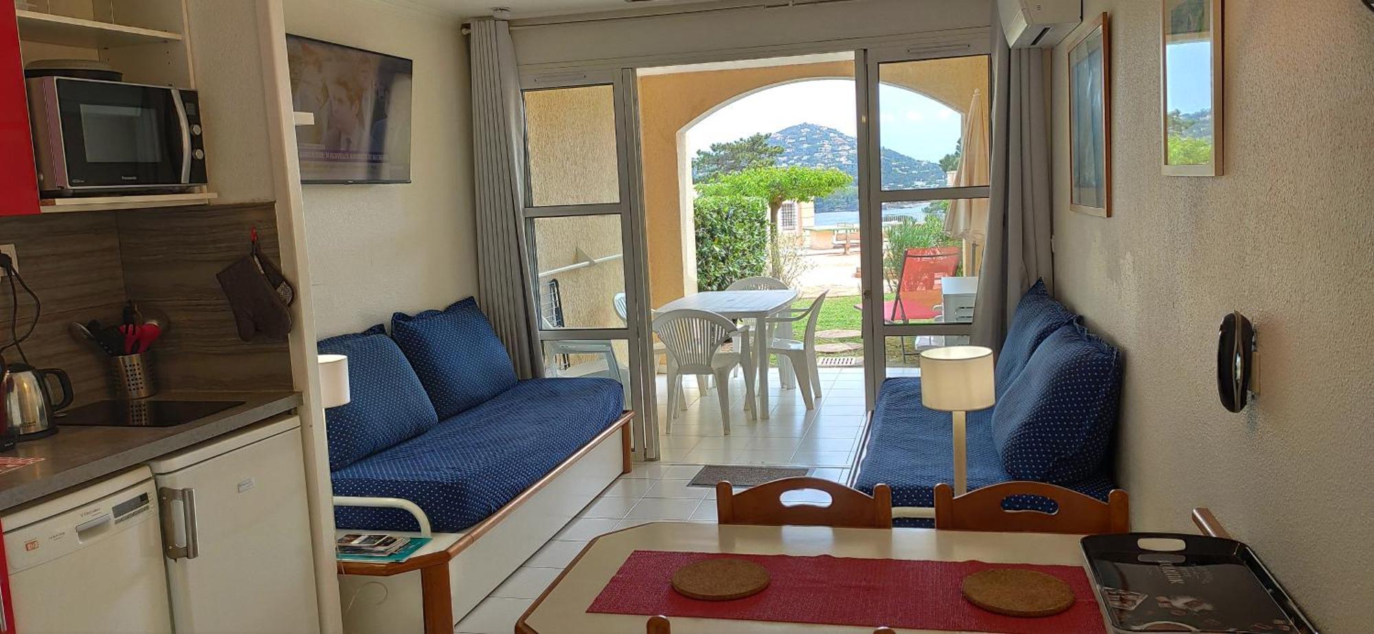 Agay Cap Esterel, Le Village Belvedere T2 Climatise Rez-De-Jardin, Vue Mer, Piscine Et Parking Inclus Saint-Raphaël Eksteriør billede